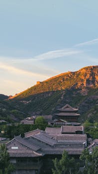从教育到养老；五位部长共话民生温度；直击社会关切。