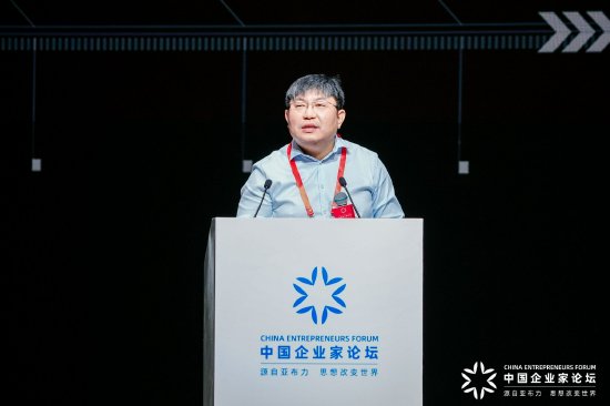 盲人心理困境严峻：视觉丧失加剧抑郁风险，明视脑机刘冰详解脑接口韧性路径。